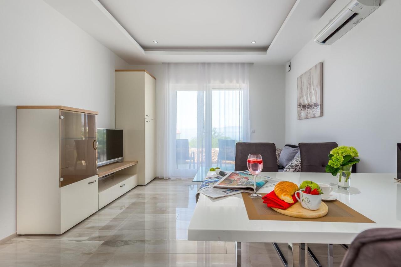 Luxury Apartments Kostrena With Pool 2 Bagian luar foto