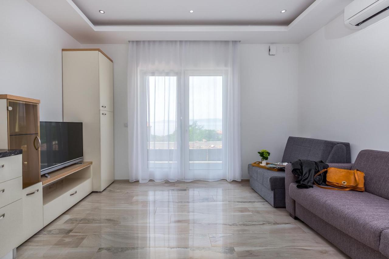 Luxury Apartments Kostrena With Pool 2 Bagian luar foto