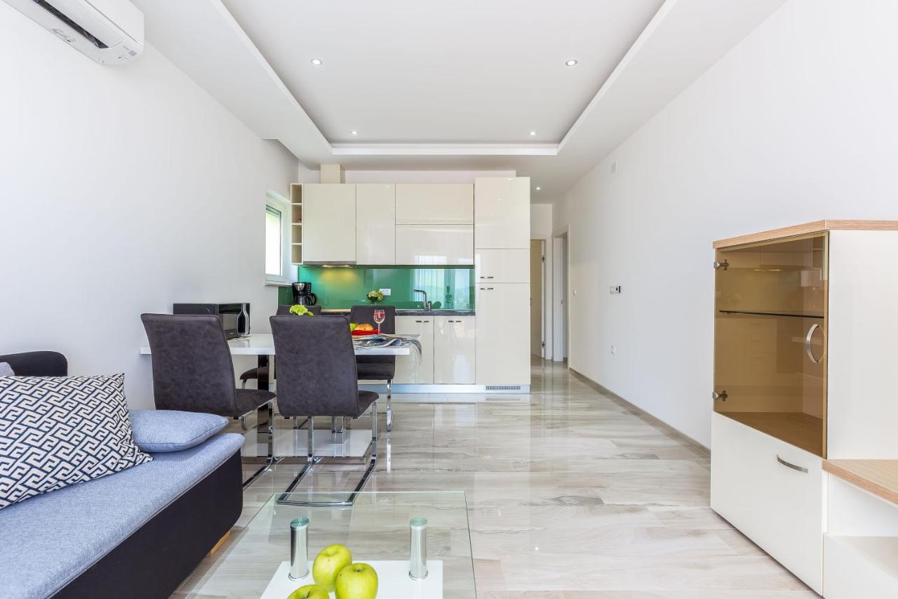Luxury Apartments Kostrena With Pool 2 Bagian luar foto